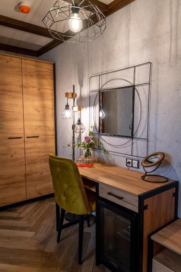 Hotel Hunters House Ezerets ภายนอก รูปภาพ