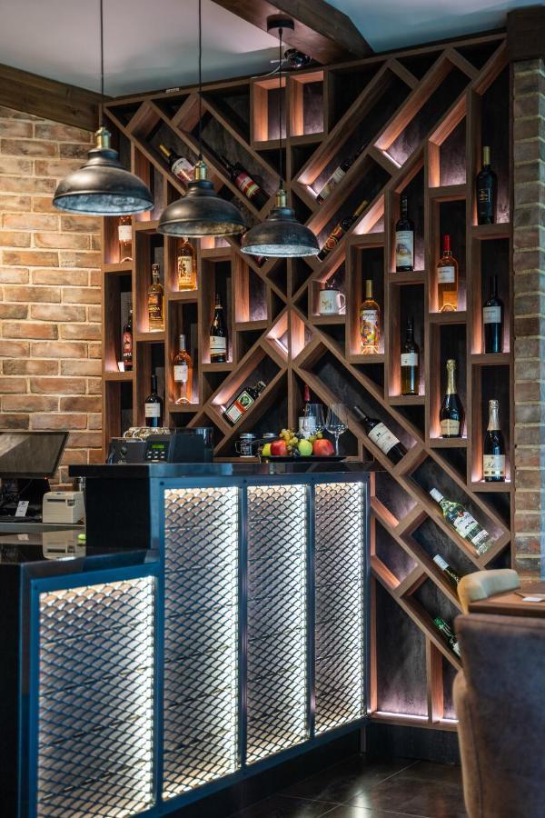 Hotel Hunters House Ezerets ภายนอก รูปภาพ